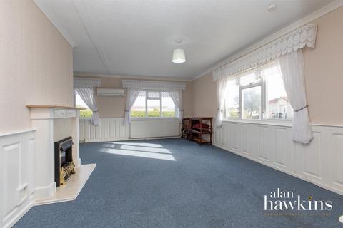 2 bedroom park home for sale, Church Park, Bradenstoke SN15 4