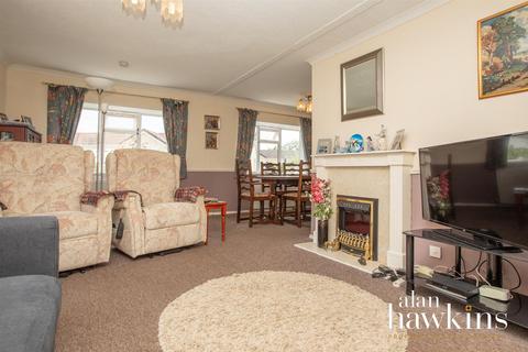 2 bedroom park home for sale, Church Park, Bradenstoke SN15 4