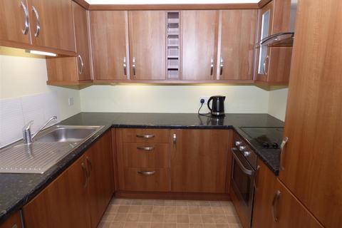 2 bedroom apartment to rent, Birkdale, Whitley Bay