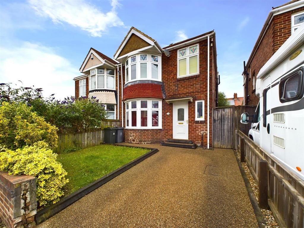 Eastward Green, West Monkseaton 3 bed semidetached house for sale £