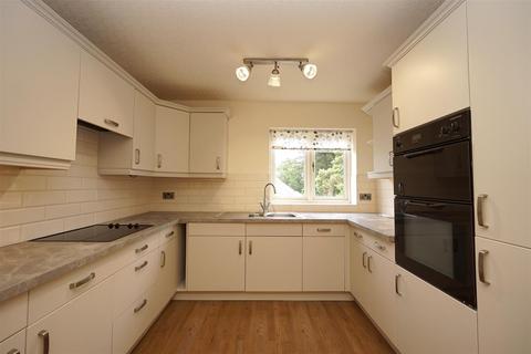 2 bedroom apartment for sale, Berners Close, Grange-Over-Sands