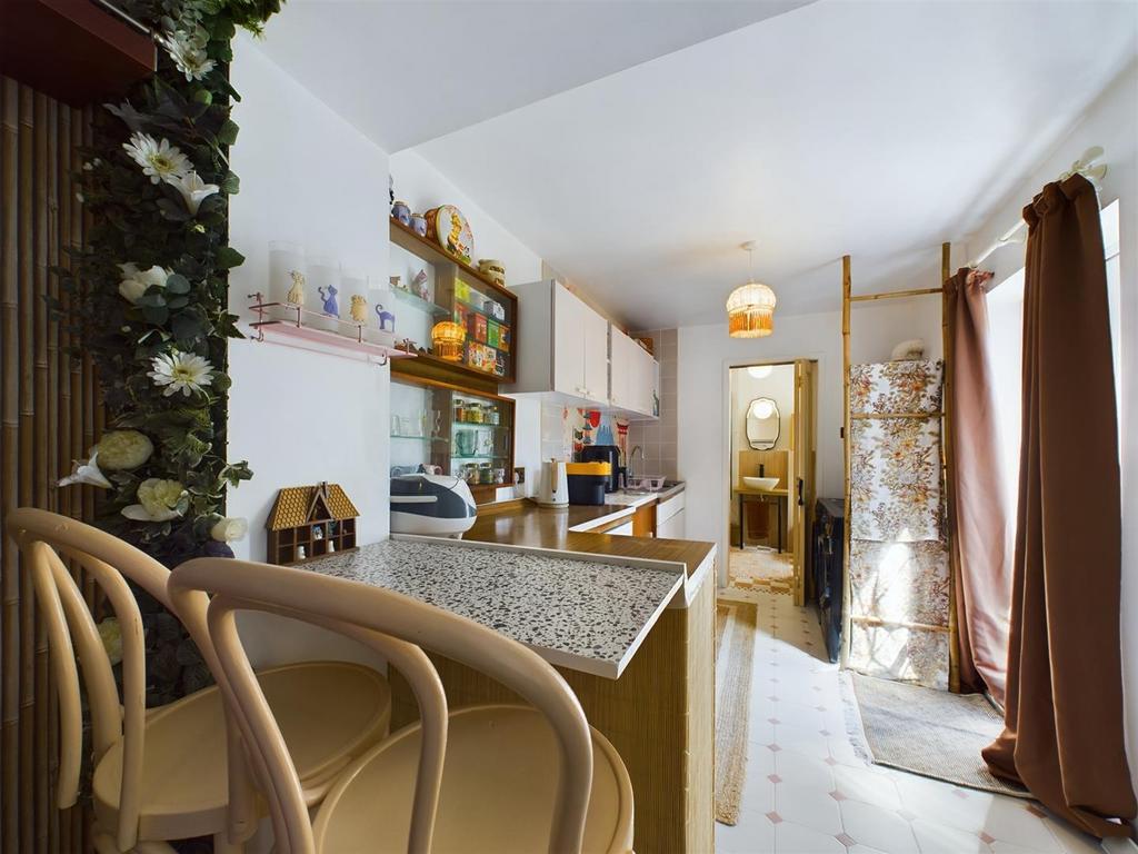 Kitchen 8.jpg
