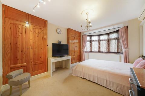 5 bedroom semi-detached house for sale, Greenford Road, Harrow