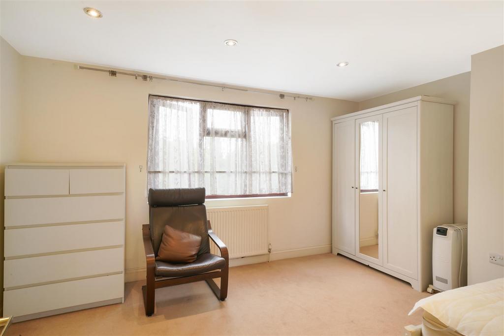 16 Greenford Road - YCzl Bh Gizk137 TPNke4 P.jpg