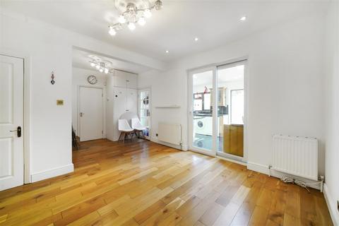 undefined, Greenford Road, Harrow