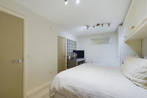 2 bedroom apartment for sale, Arcade Park, Tynemouth