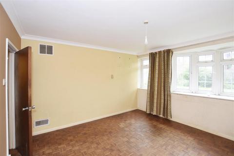 2 bedroom flat for sale, Lantern Close, Wembley, Middlesex