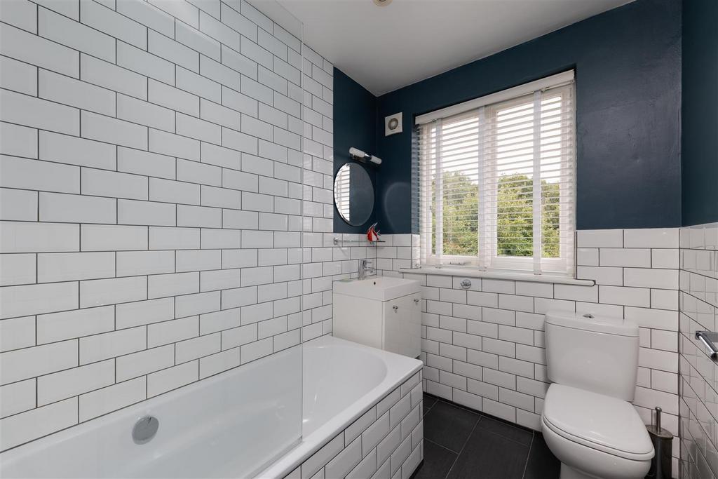 Ladbrook Road -21.jpg