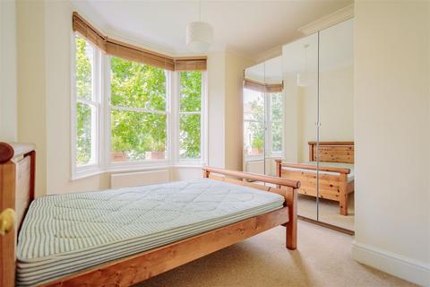 2 bedroom flat to rent, Cornwall Road, Finsbury Park
