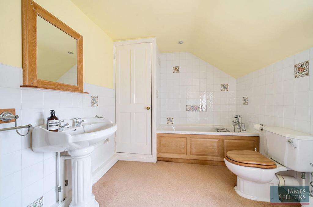 Family bathroom