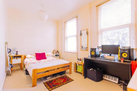 1 bedroom flat to rent, Regina Road, Finsbury Park
