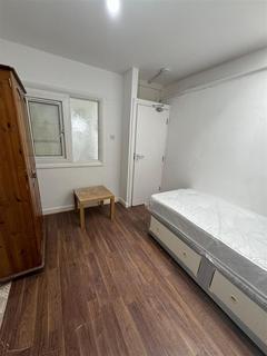 House share to rent, Room 2, St. Ann's Road, London