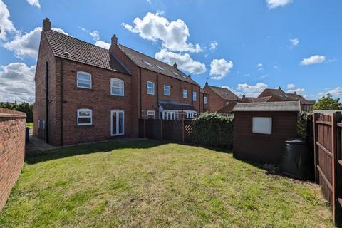 3 bedroom end of terrace house for sale, Hadrians Walk, Scarborough