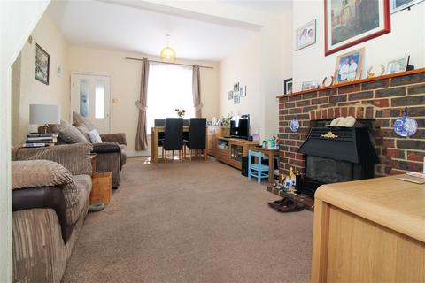 2 bedroom house for sale, Farrant Avenue, London