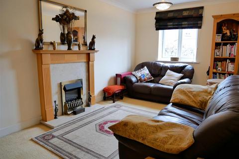 3 bedroom terraced house for sale, Grouse Road, Calne