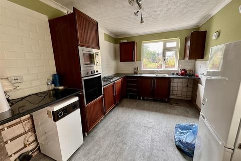 3 bedroom semi-detached house for sale, New Road, Ammanford