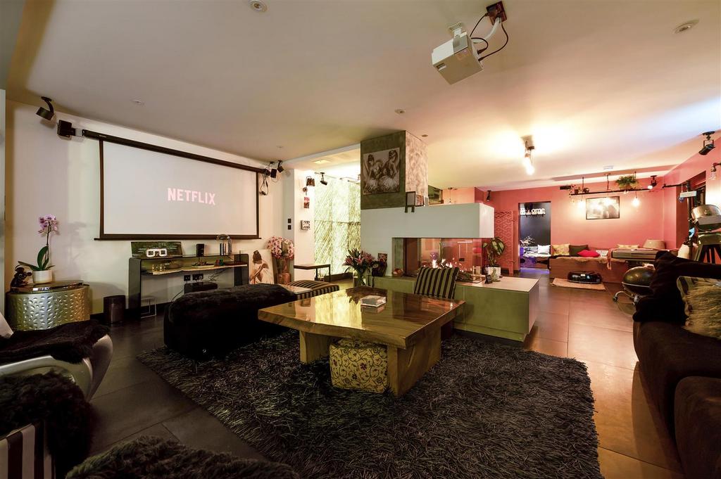 The Gables, Ashgrove Ave Living Room 3.jpg