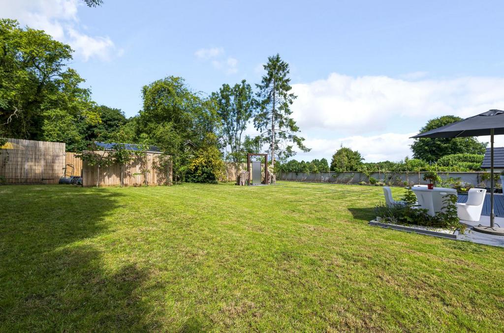 The Gables, Ashgrove Ave Rear Garden.jpg