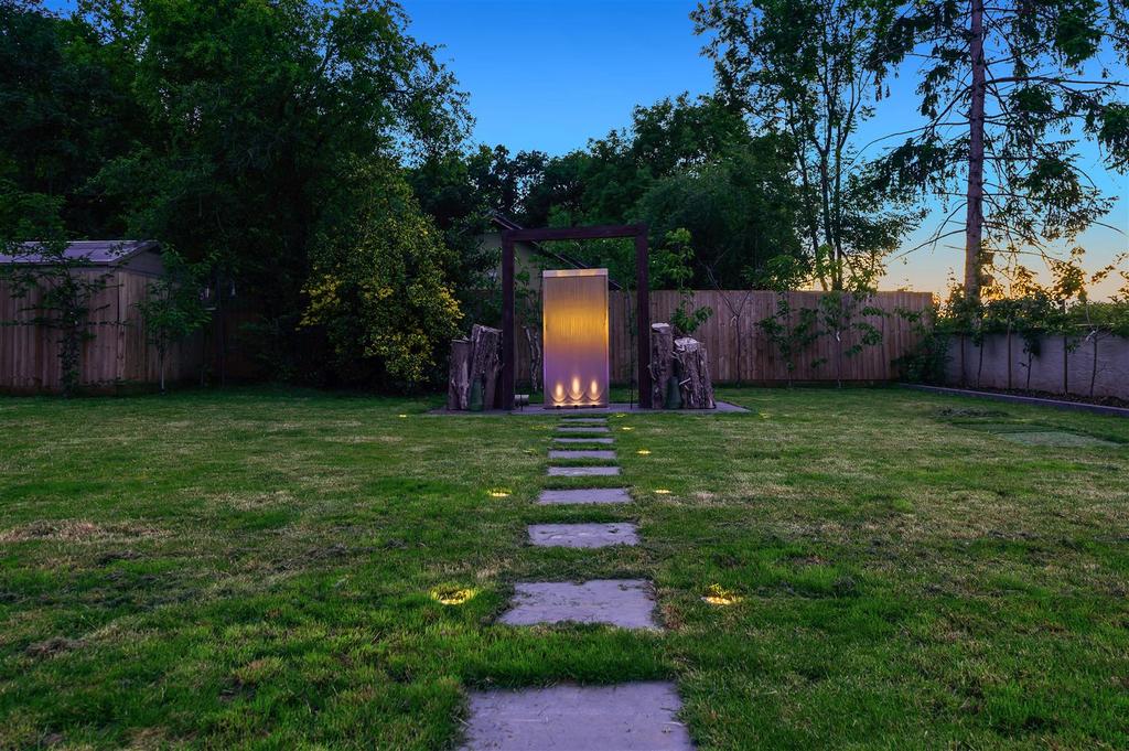 The Gables, Ashgrove Ave Night Rear Garden.jpg