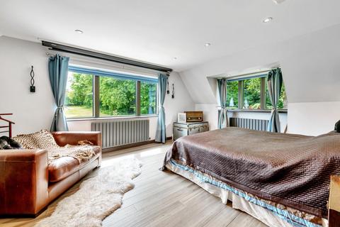 The Gables Ashgrove Avenue, Abbots Leigh, Bristol, BS8 3QE