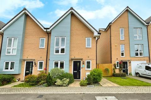 3 bedroom end of terrace house for sale, Bridgeview Close, Hemel Hempstead HP3