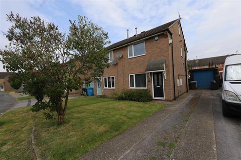 2 bedroom semi-detached house for sale, Bibury Close, Hull