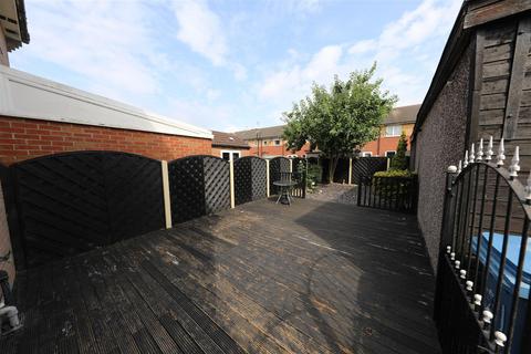 2 bedroom semi-detached house for sale, Bibury Close, Hull