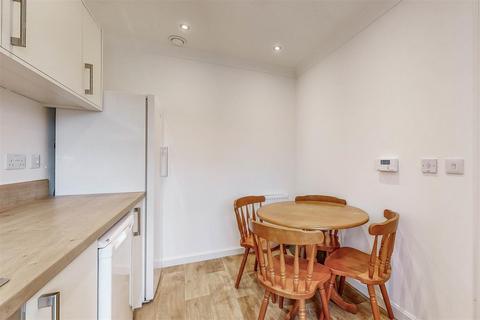 9 Berwick Brae, Perth, PH2 0TN