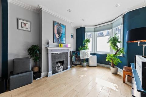 2 bedroom terraced house for sale, Holmesdale Road, London