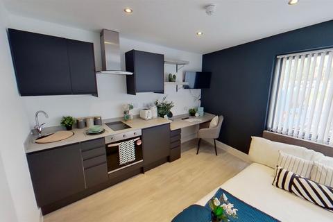 Studio to rent, Luxury En Suite Rooms Available - £235PPPW BILLS INCL