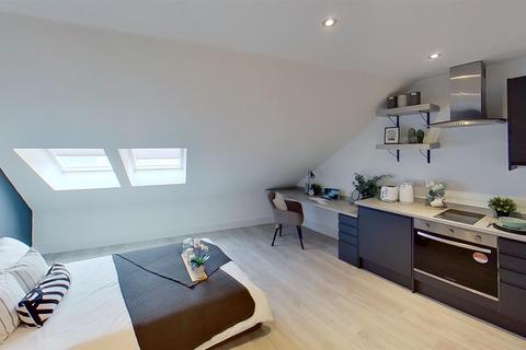 Studio to rent, SkyView Studio Apartment - £225PPPW BILLS INCL
