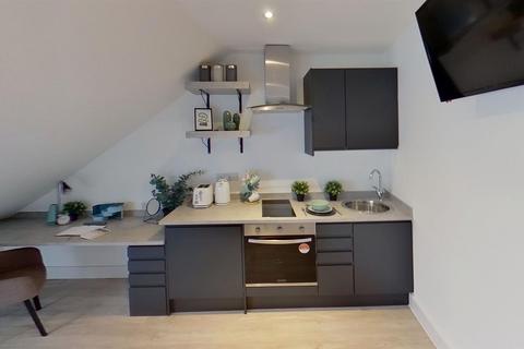 Studio to rent, SkyView Studio Apartment - £225PPPW BILLS INCL