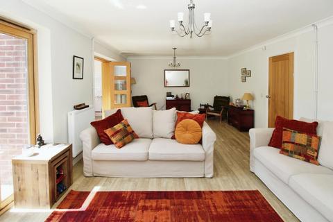 27 Burnham Drive, Weston-super-mare, BS24 9LN