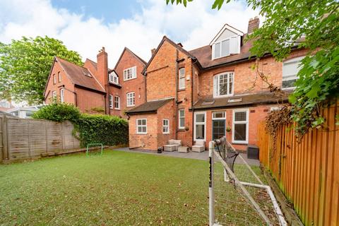 6 bedroom character property for sale, Woodland Avenue, Stoneygate, Leicester