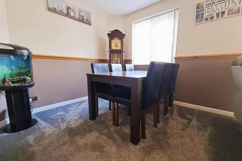 37 Kingfisher Close, Birmingham, B26 2QF