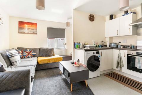 1 bedroom maisonette for sale, Fiske Close, Saffron Walden, Essex, CB10