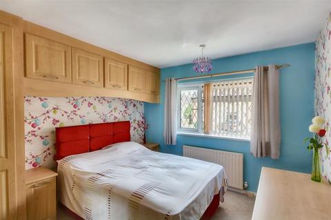 3 bedroom semi-detached house for sale, Stathern Walk, Nottingham