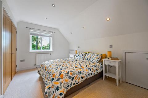 The Lodge Latimer Chase, Chorleywood, Rickmansworth, WD3 6FA