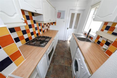 2 bedroom flat for sale, Nile Street, Kirkcaldy