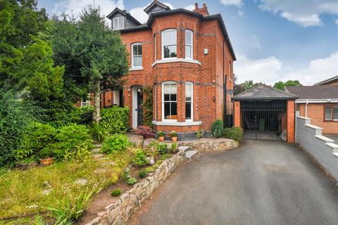 4 bedroom semi-detached house to rent, 23 Stockwell Road, Tettenhall