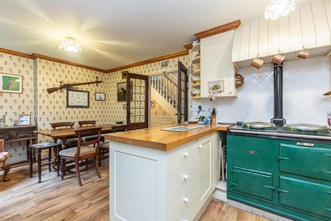 4 bedroom link detached house for sale, Castle Yard, Guildenford, Burford