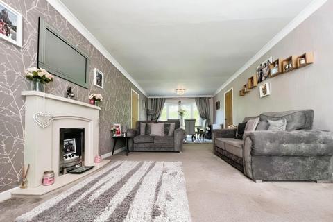 5 bedroom detached house for sale, Chestnut Avenue, Leigh