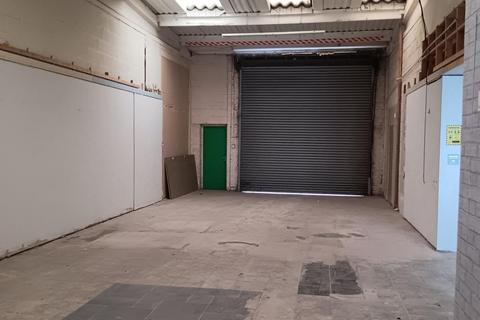Warehouse to rent, Unit 19-23, Block 4, Old Mill Lane Industrial Estate, Mansfield Woodhouse, Mansfield, Nottinghamshire, NG19 9BG