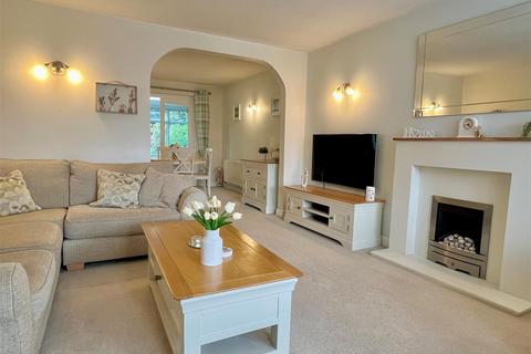14 Ashtead Close, Minworth, Sutton Coldfield, B76 1YH