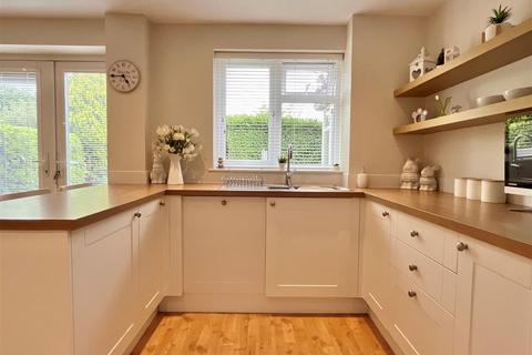 14 Ashtead Close, Minworth, Sutton Coldfield, B76 1YH
