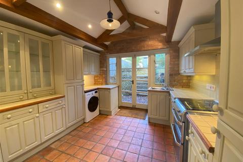 3 bedroom end of terrace house to rent, Park Road, Chipping Campden