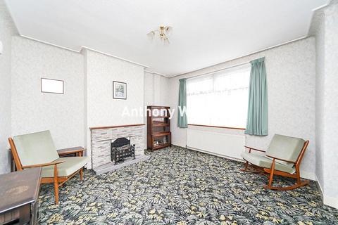 3 bedroom terraced house for sale, Princes Avenue, Palmers Green, N13