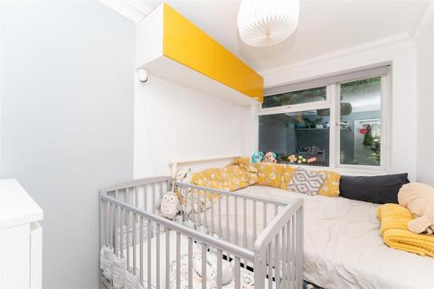2 bedroom maisonette for sale, Rosebank Road, Hanwell