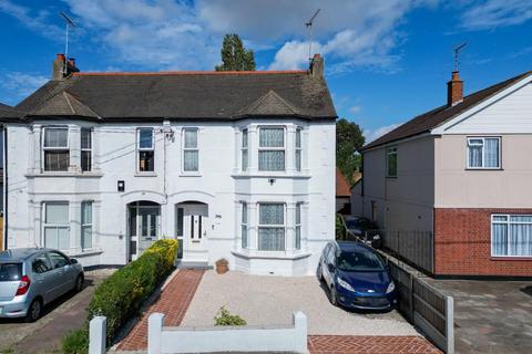 4 bedroom semi-detached house for sale, Ashingdon Road, Rochford SS4