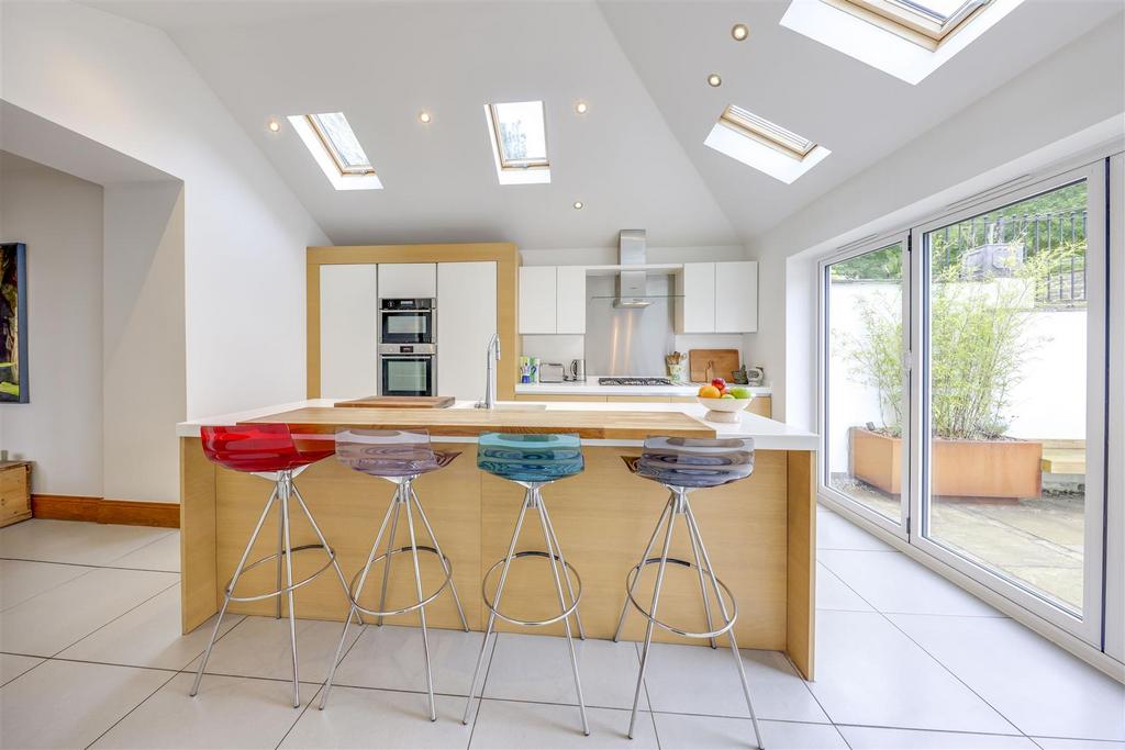 Breakfast Kitchen  Alt
